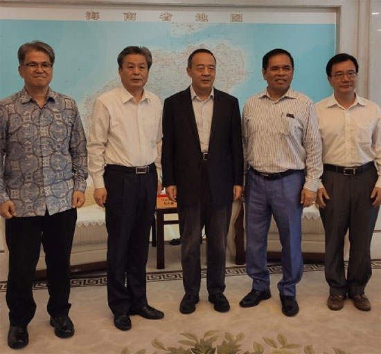 海南省常務副省長毛超峰會見印度尼西亞駐華大使周浩黎一行