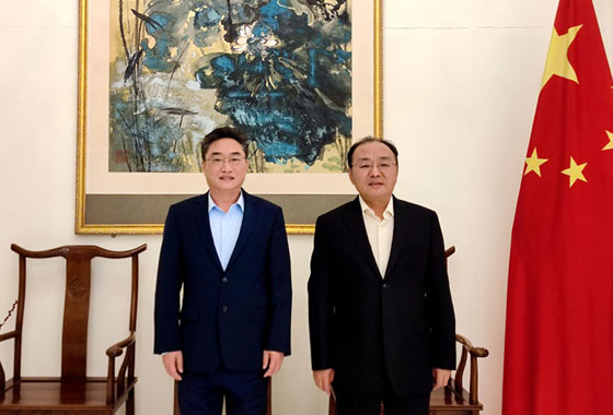 史忠俊秘書長會見中國駐馬來西亞大使歐陽玉靖